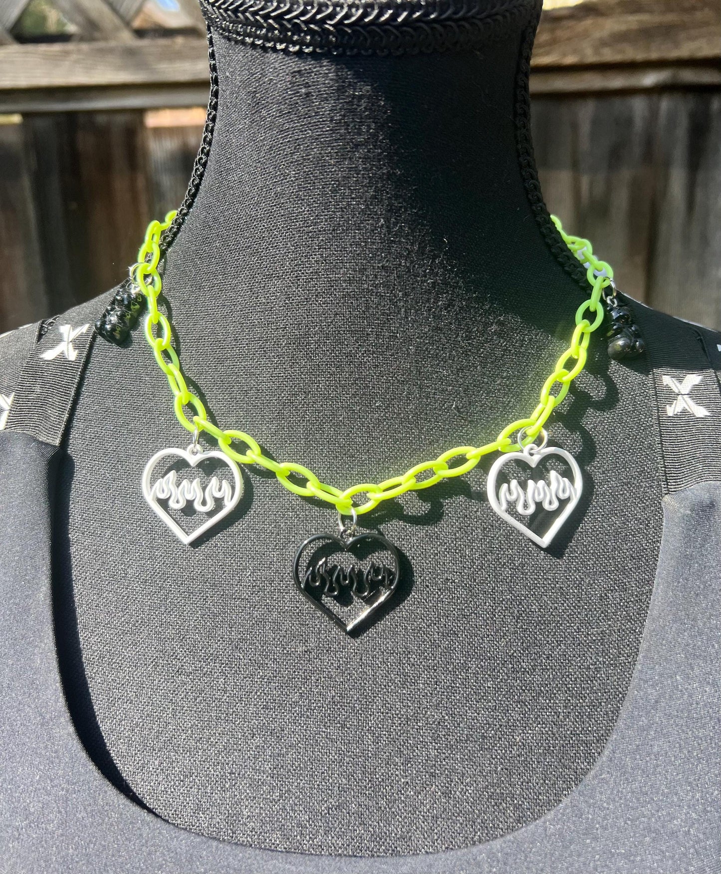Body Chain - Necklace - Accessory (Green/White/Black) - Hearts